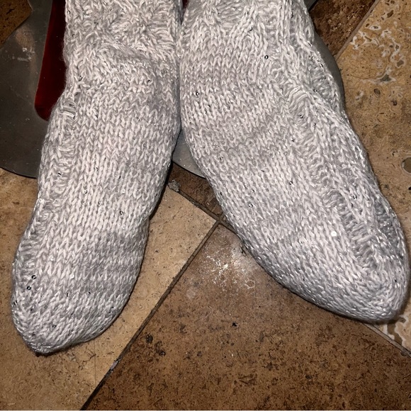 Cozy Gray/Cream Lined Slip On House/Lounge Slippers/Socks - Grip on Sole - Picture 8 of 11